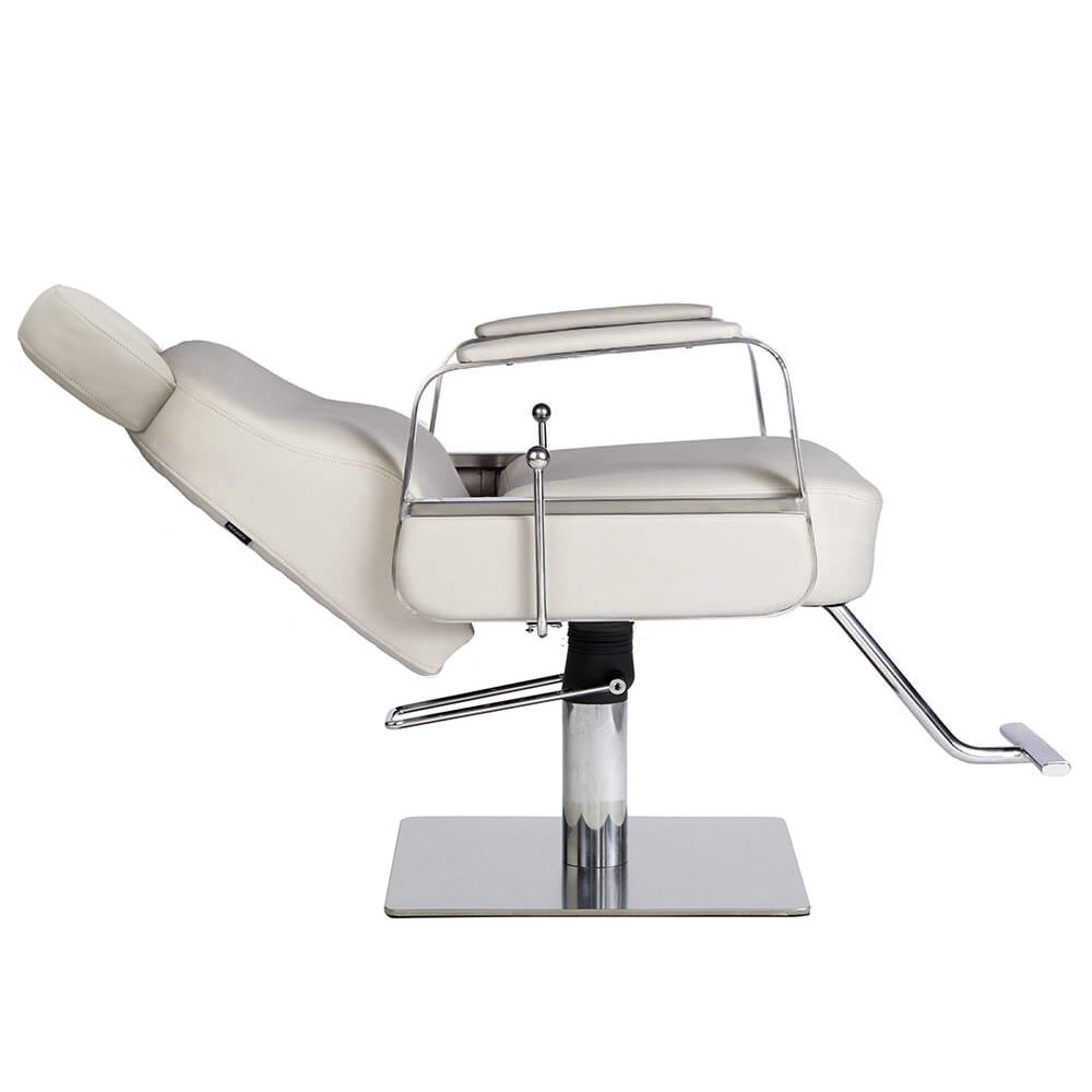 6217 Claudia_004-Reclined